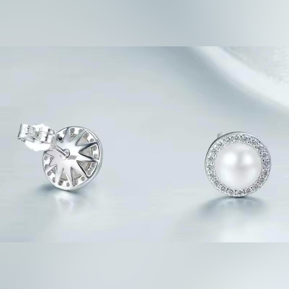 925 sterling silver, Elegant Silver and White Pearl Earrings - Picture 2 of 6